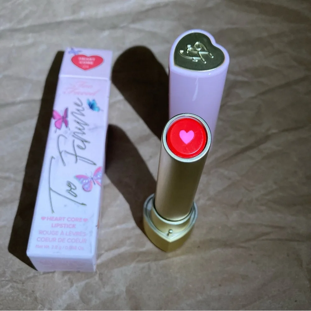 Too faced lipstick